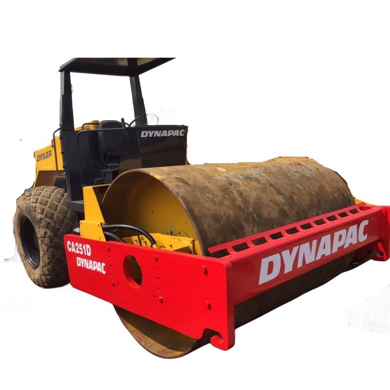 일본에서 사용 된 도로 롤러 Dynapac CA251D 15ton EPA 엔진과 원래 페인트