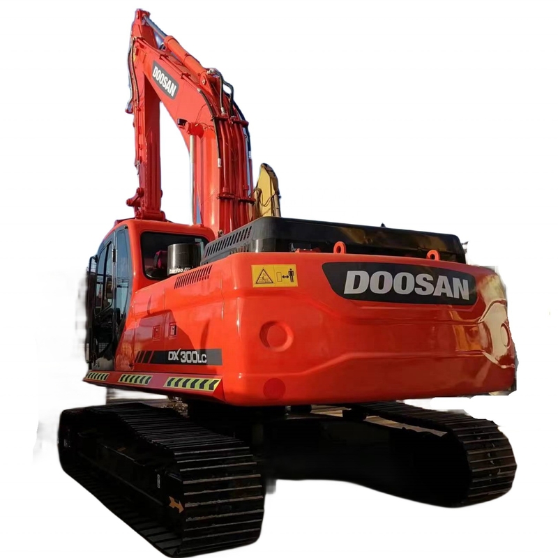 일본에서 온 히노 엔진을 탑재한 도산 DX300LC 발굴기