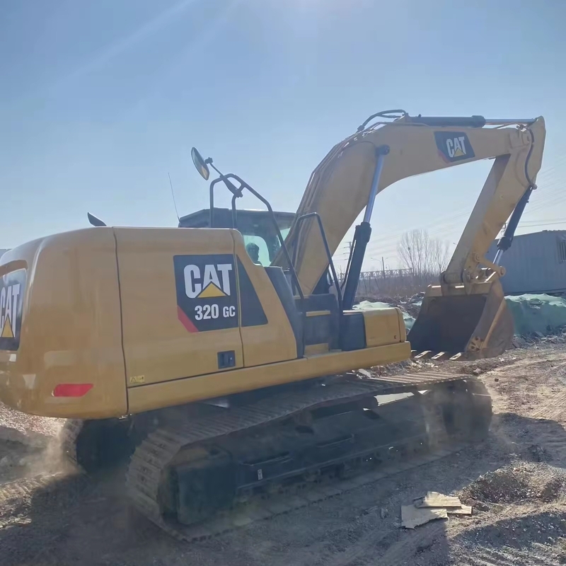 일본 엔진 CAT 320GC 발굴기 0.3m3 배트 용량으로 우수한 상태