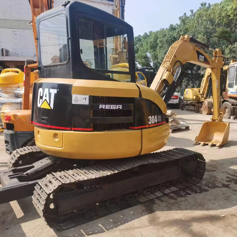 수압 크롤러 발굴기 사용 된 Cat 304SR 발굴기 이동형
